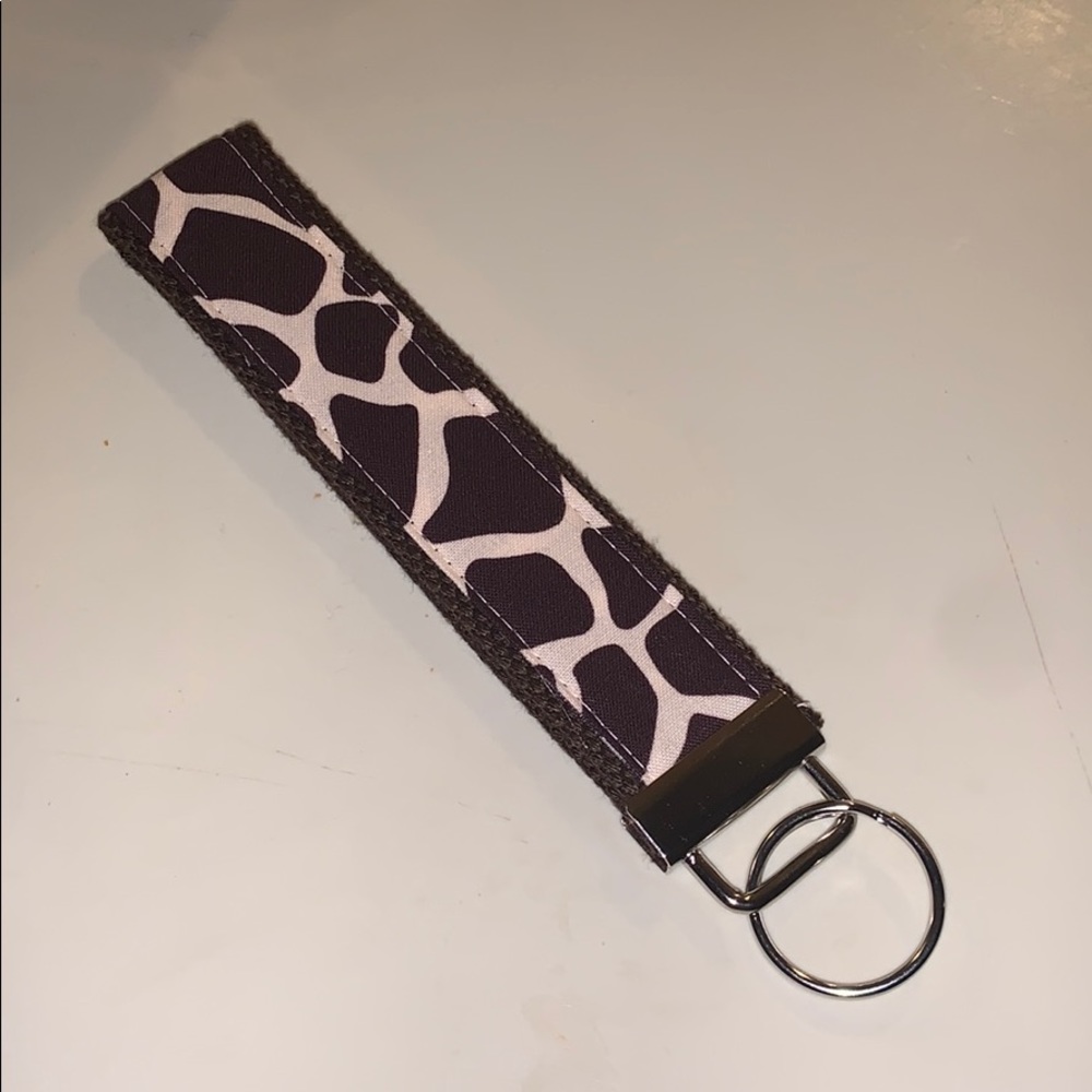 giraffe print key holder .